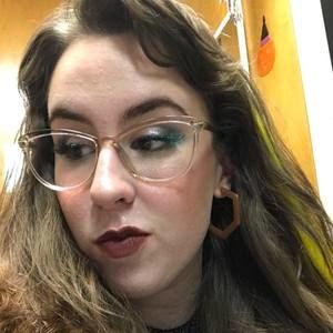 Meet your Posher, Daniela